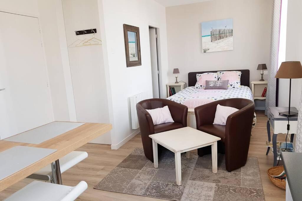 Studio Cosy Les Roses Tremieres 3 Etoiles Centre Plouharnel Proche Mer エクステリア 写真